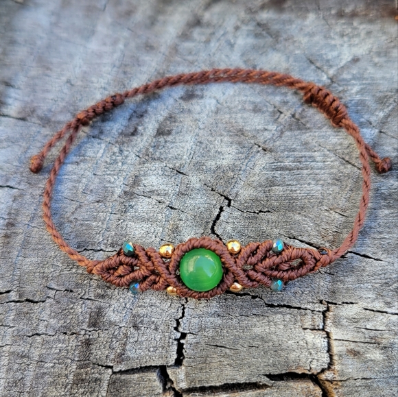 Handmade Gemstone Macrame Bracelet - Picture 4 of 6